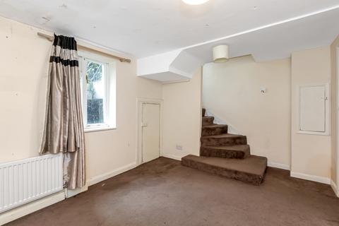 5 bedroom terraced house to rent, Mount Terrace, Whitechapel, London E1