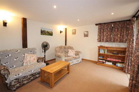 2 bedroom barn conversion to rent, Little Clyst William Farm, Plymtree