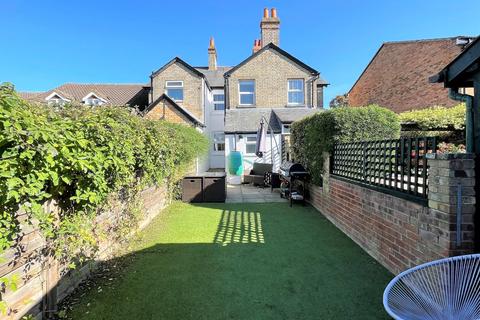 2 bedroom terraced house for sale, High Street, Stotfold, Hitchin, SG5