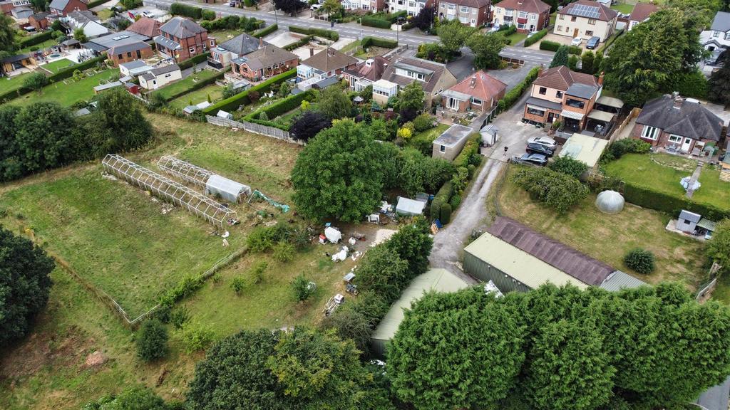 Land &amp; Outbuildings