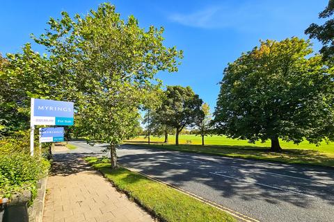 3 bedroom flat for sale, York Place, Harrogate, HG1