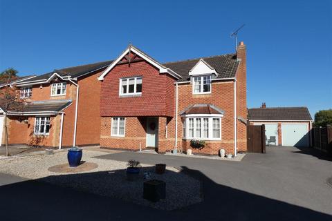 4 bedroom detached house for sale, Kingsmead, Stretton, Burton-On-Trent