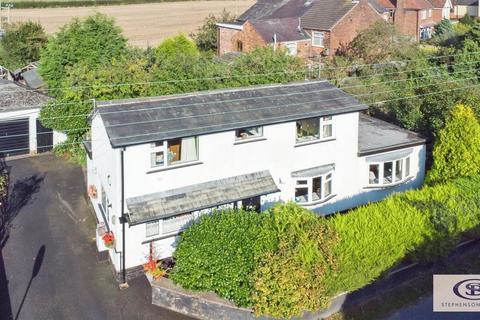 2 bedroom cottage for sale, Waterloo Road, Haslington, Crewe