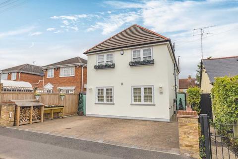 5 bedroom detached house for sale, Eastfield Road, Burnham SL1