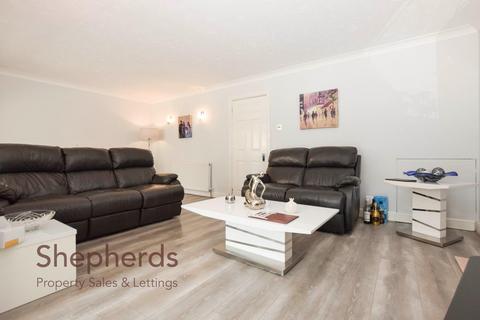 3 bedroom end of terrace house for sale, Claremont, Goffs Oak EN7