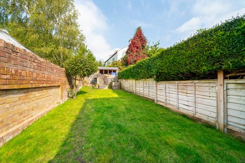 24 Woodman Road, Coulsdon, CR5 3HP