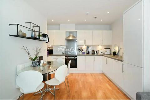 2 bedroom flat to rent, Dock Street, E1