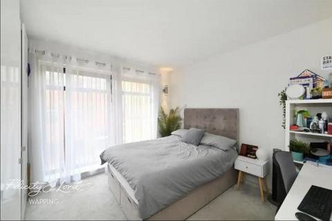 2 bedroom apartment to rent, Dock Street, London