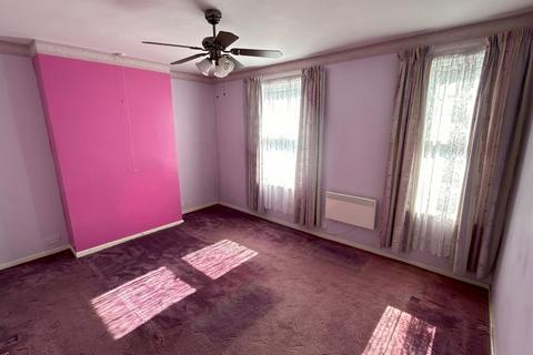 105 Aldersley Road, Wolverhampton, WV6 9NE