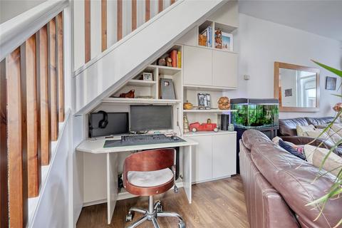 14 Fernbrook Avenue, Southend-on-sea, SS1 2QW