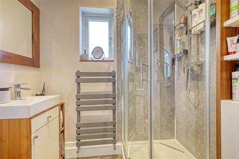 14 Fernbrook Avenue, Southend-on-sea, SS1 2QW