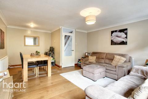 3 bedroom end of terrace house for sale, Cameron Close, Chatham