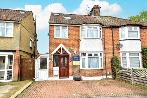 4 bedroom semi-detached house for sale, Maythorne Close, Watford, WD18