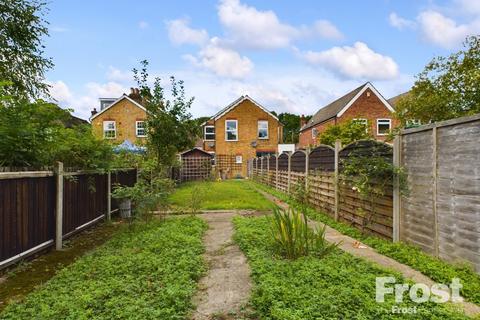 undefined, Mafeking Road, Wraysbury, Berkshire, TW19