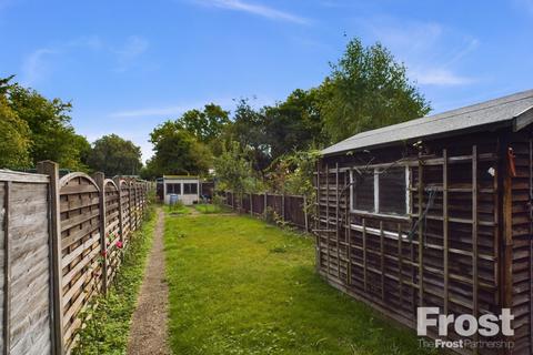 undefined, Mafeking Road, Wraysbury, Berkshire, TW19
