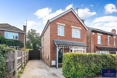 3 bedroom detached house for sale, Theydon Avenue, Woburn Sands, Buckinghamshire, MK17