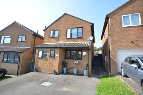 3 bedroom detached house for sale, Sandpiper Close, Creekmoor, Poole BH17