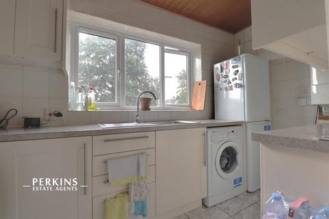 65a Goring Way, Greenford, UB6 9NW