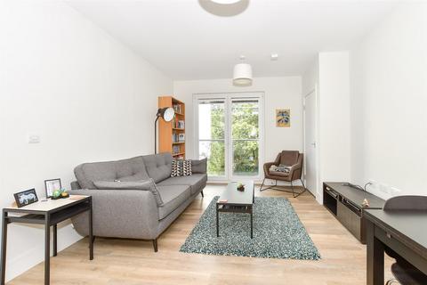 1 bedroom flat for sale, West Green Drive, West Green, Crawley, West Sussex