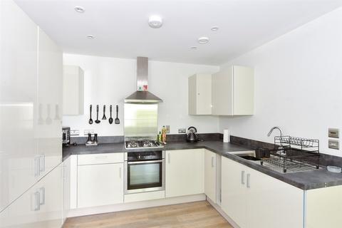 1 bedroom flat for sale, West Green Drive, West Green, Crawley, West Sussex