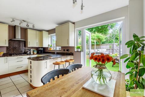 3 bedroom terraced house for sale, Lavington Gardens, North Baddesley, Hampshire