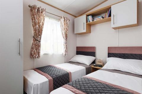 2 bedroom static caravan for sale, White Rose Holiday Park