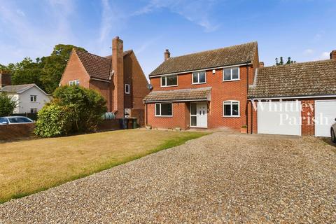 4 bedroom detached house for sale, The Green, Attleborough NR17