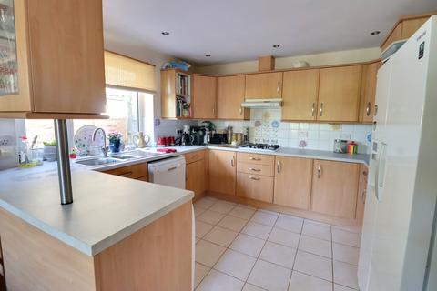 6 bedroom detached house for sale, ROSEMARY WAY, HORNDEAN