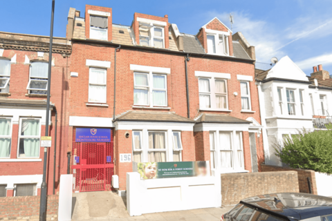 1 bedroom flat to rent, Munster Road, Fulham, London, SW6