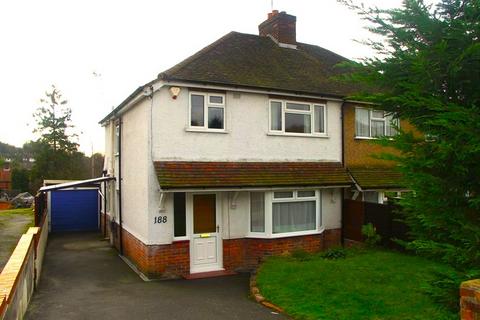 3 bedroom semi-detached house to rent, Totteridge Road, High Wycombe, HP13