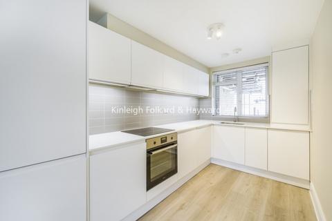 3 bedroom flat to rent, Thorncroft Street Vauxhall SW8