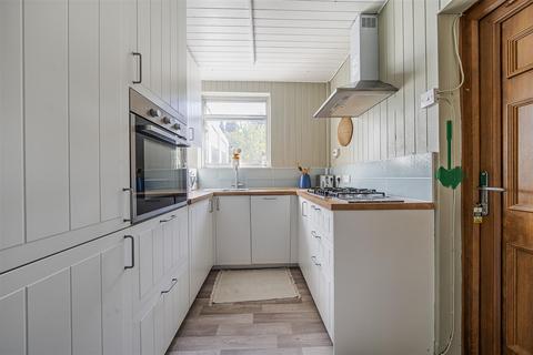 372 Richmond Road, Kingston Upon Thames, KT2 5PR