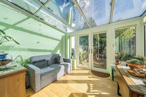 372 Richmond Road, Kingston Upon Thames, KT2 5PR