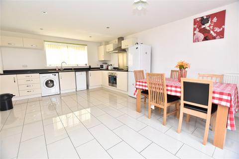 4 bedroom detached house for sale, Elm Drive, Leeds, West Yorkshire