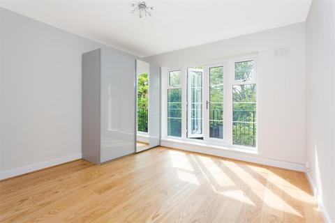 2 bedroom apartment to rent, Parkhill Road, Belsize Park NW3