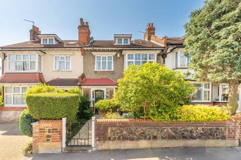 Kilmartin Avenue, Norbury, London, SW16