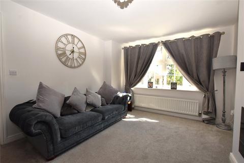 3 bedroom semi-detached house for sale, Beaumont Chase, Halifax, West Yorkshire, HX2