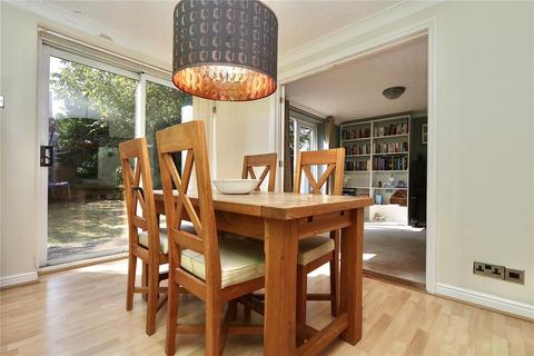 12 Aspen Close, Great Blakenham, Ipswich, IP6 0HQ
