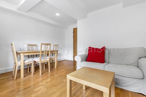 1 bedroom apartment for sale, St Thomas Wharf, Wapping High Street, London, E1W