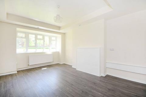 4 bedroom flat to rent, Aldrington Road, Tooting Bec, London, SW16