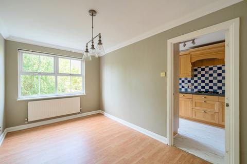 4 bedroom terraced house for sale, Silistria Close, Knaphill, Woking, Surrey, GU21