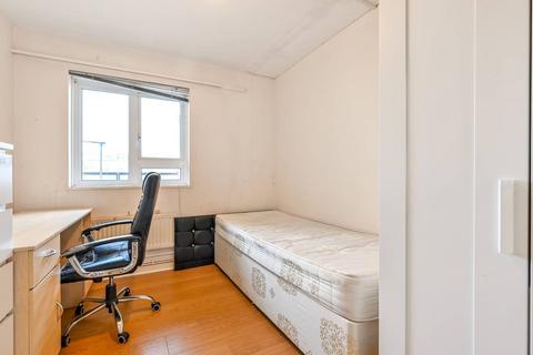 3 bedroom flat to rent, Robert Street, Camden, London, NW1