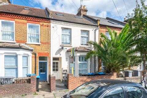 3 bedroom flat for sale, Chaplin Road, Dollis Hill, London, NW2