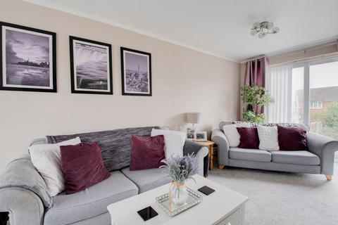 8 Bramble Green, Dudley, DY1 3TW