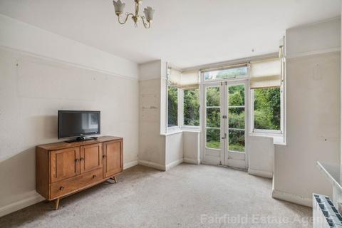 3 bedroom semi-detached house for sale, Oaklands Avenue, Oxhey Hall