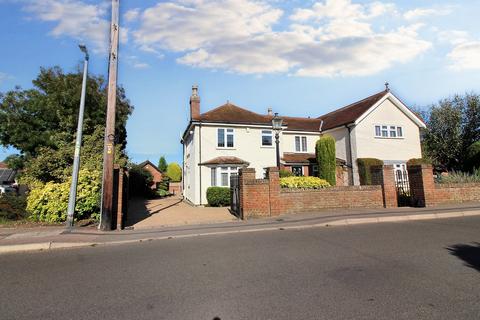 4 bedroom detached house for sale, Fildyke Road, Meppershall, Shefford, SG17