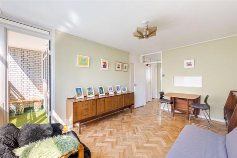 1 bedroom apartment for sale, Churchill Gardens, Pimlico, London, UK, SW1V