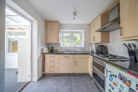 3 bedroom semi-detached house for sale, Walnut Tree Road, Shepperton TW17