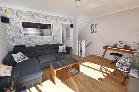 2 bedroom terraced house for sale, Town Farm, Redruth