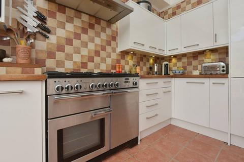 5 Avenue Road, Dalkeith, EH22 3BS
